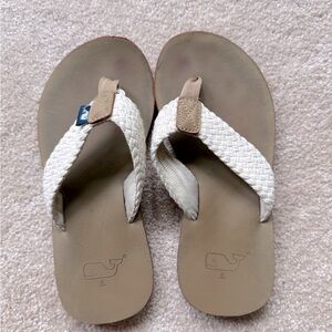 Vineyard Vines sandals for big kids size 4